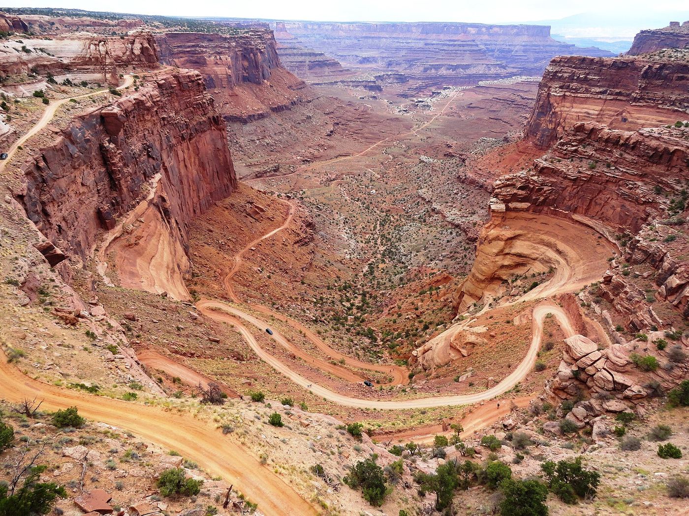 The Shafer Trail switchbacks dropping off the rim in Canyonlands